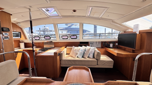 Wauquiez-Pilot Saloon 55 2011 -Newport-Rhode Island-United States-6847747