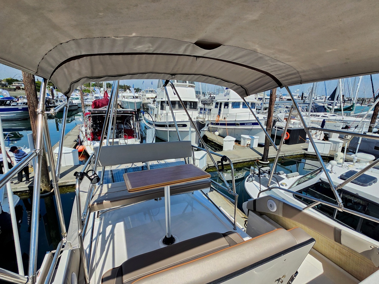 Cutwater-C-32 CB 2022-R&J Vancouver-Canada-6072416 | Thumbnail