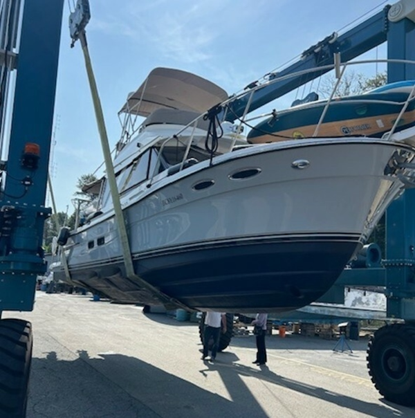 Cutwater-C-32 CB 2022-R&J Vancouver-Canada-6032347