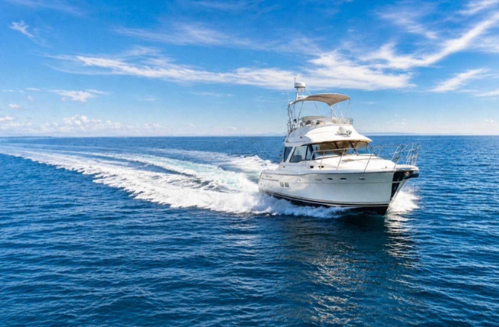 Cutwater-C-32 CB 2022-R&J Vancouver-Canada-6063898 | Thumbnail