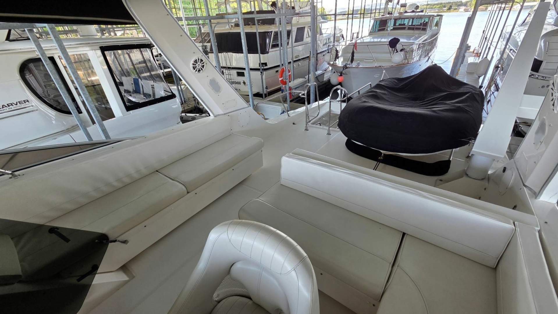 Meridian-490 Pilothouse 2008-Runaway Guntersville-Alabama-United States-Flybridge-6035168 | Thumbnail