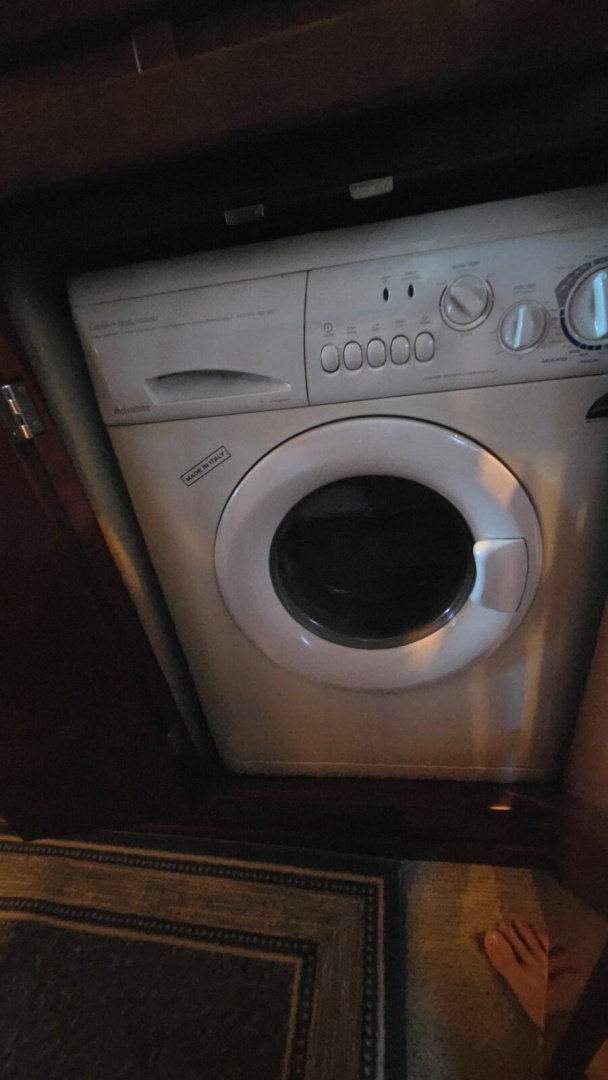 Meridian-490 Pilothouse 2008-Runaway Guntersville-Alabama-United States-Washer Dryer Combo-6035181 | Thumbnail