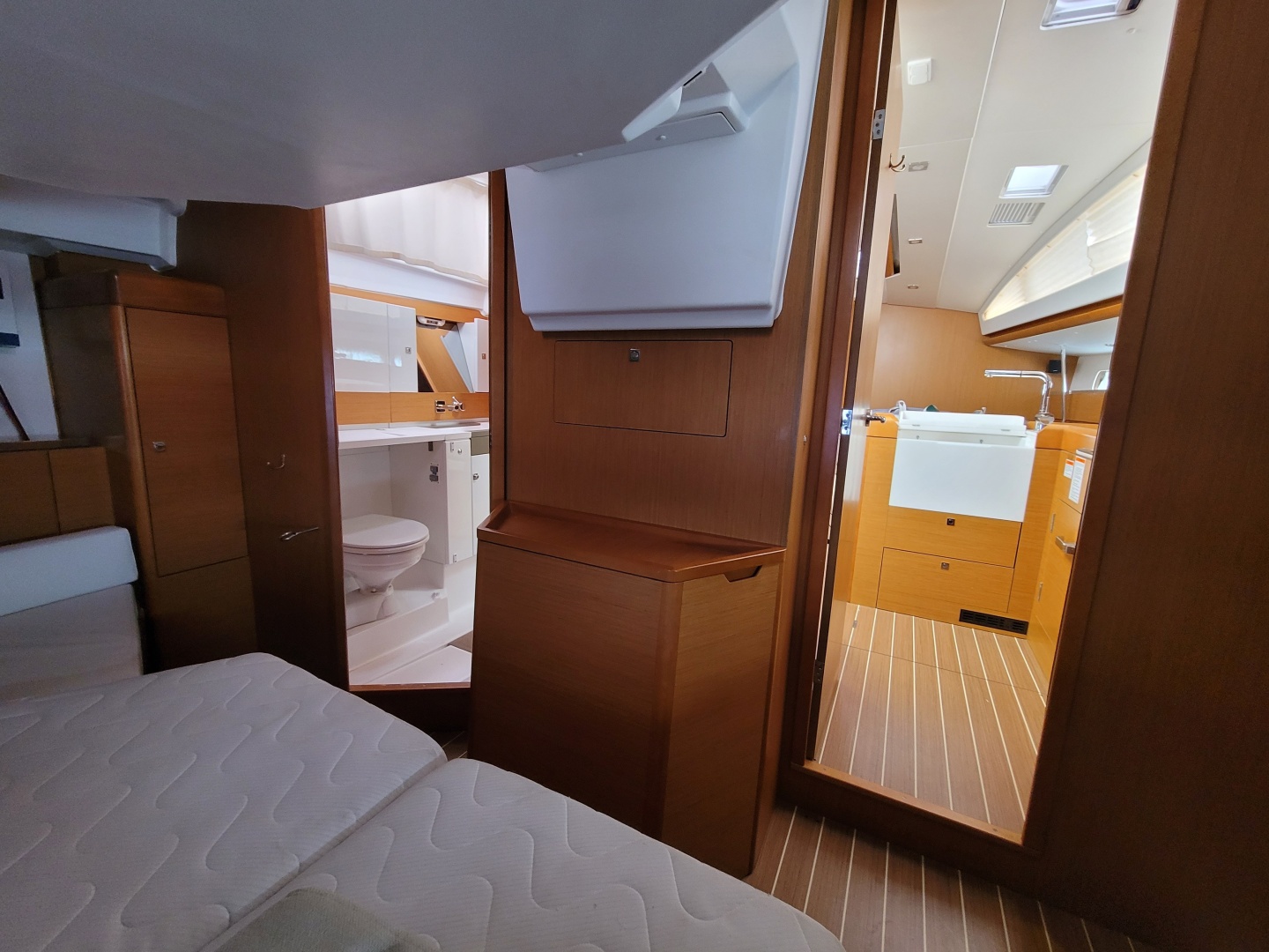 Jeanneau-Sun Odyssey 44 DS 2017-Lifeline Westport-Connecticut-United States-6036486 | Thumbnail