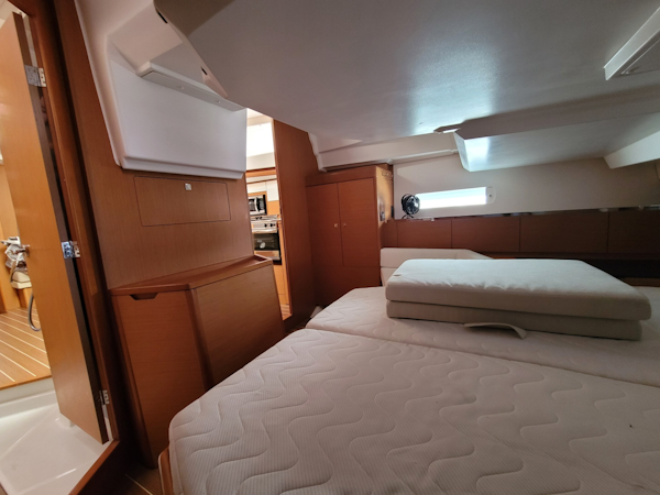 Jeanneau-Sun Odyssey 44 DS 2017-Lifeline Westport-Connecticut-United States-6036483