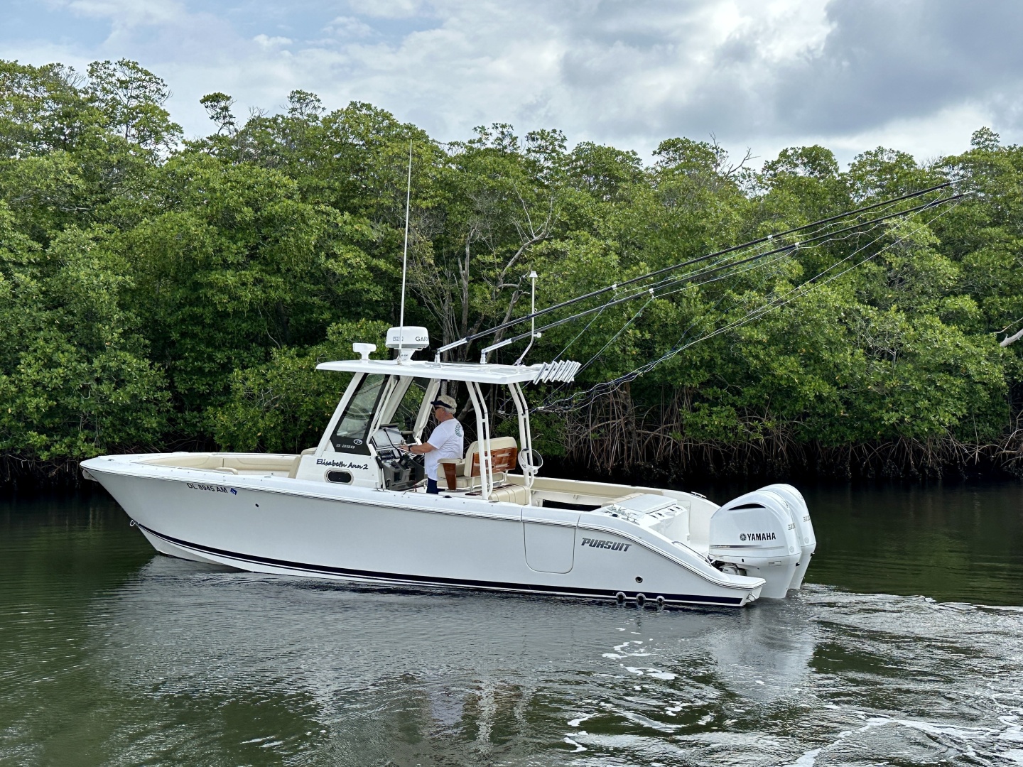 Used Pursuit 28' S288 CC For Sale In Florida | United Yacht Sales