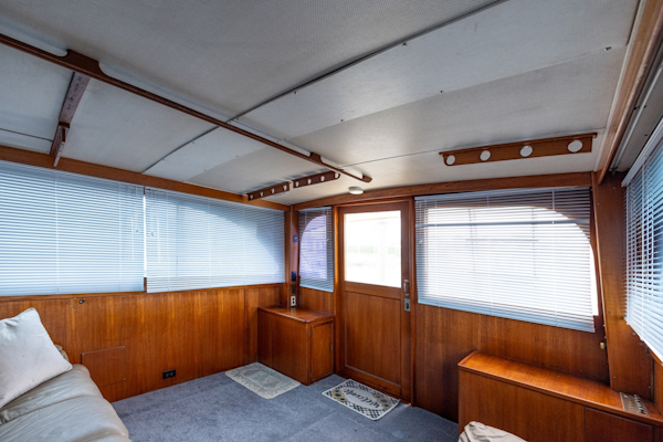 Post-Convertible 1982-Fish Tales New Smyrna Beach-Florida-United States-6038330
