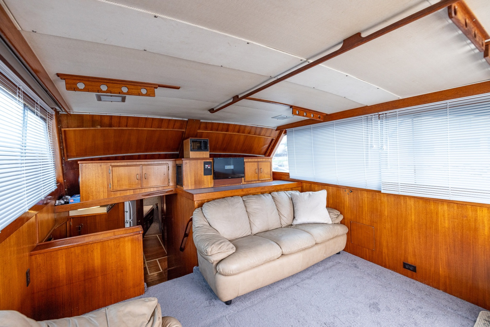 Post-Convertible 1982-Fish Tales New Smyrna Beach-Florida-United States-6038329 | Thumbnail