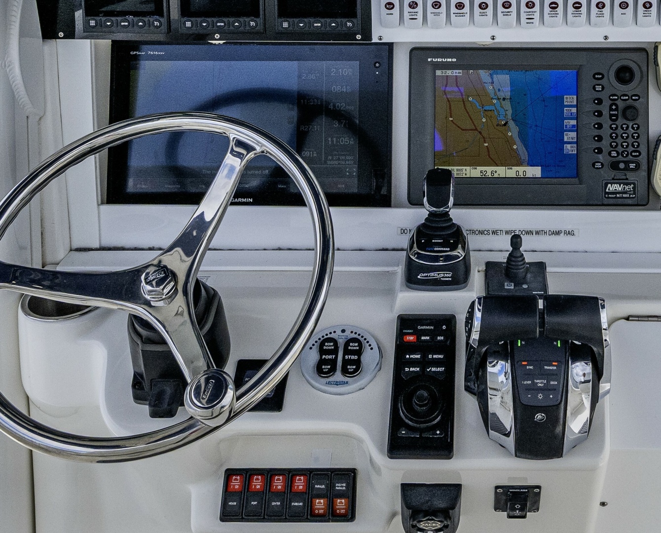 Everglades-350 CC 2009-HEY MAN-Repowered 2022 3 x 400hp Merc. w/Joystick Stuart-Florida-United States-6038967 | Thumbnail