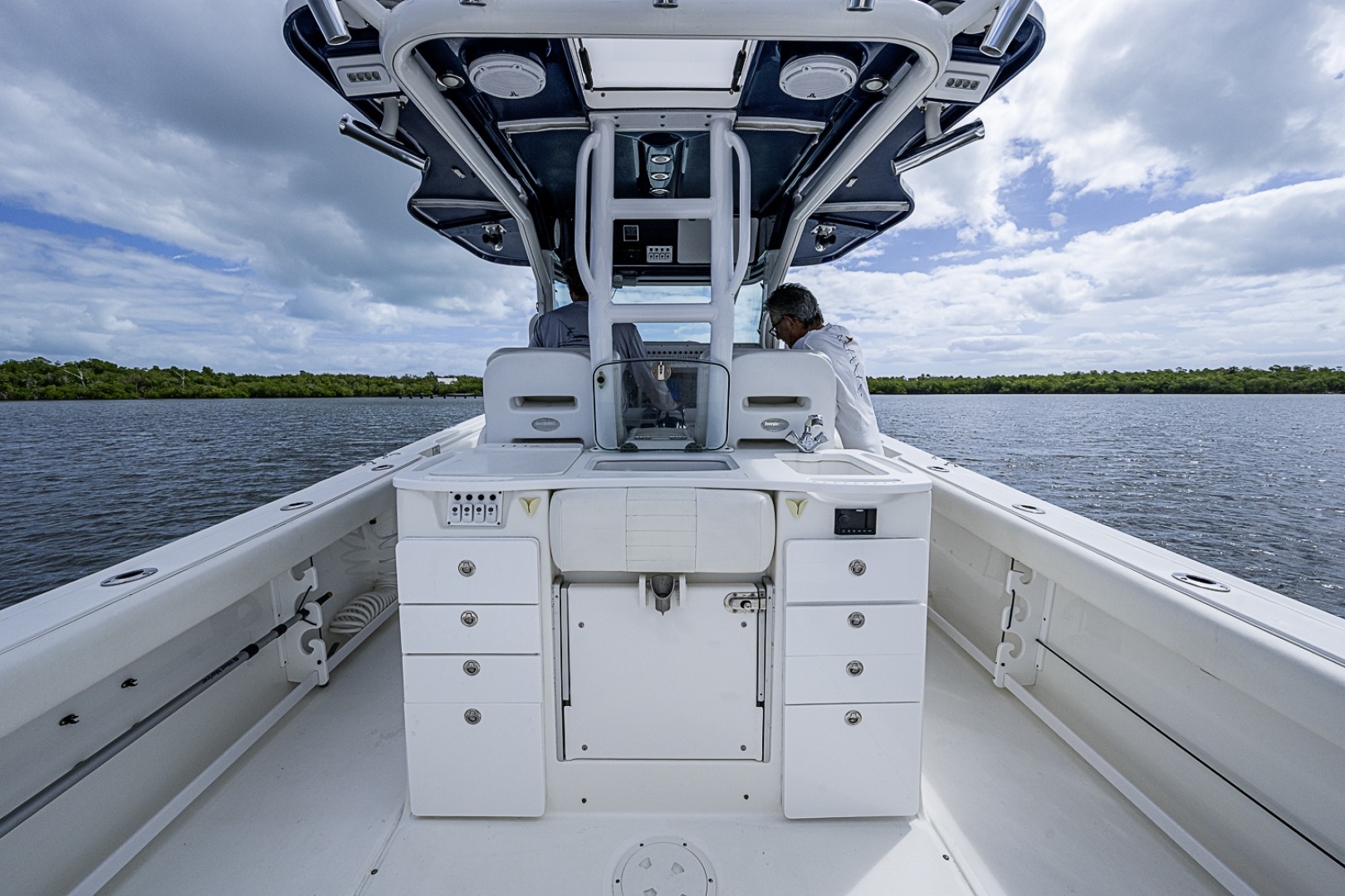Everglades-350 CC 2009-HEY MAN-Repowered 2022 3 x 400hp Merc. w/Joystick Stuart-Florida-United States-6038956 | Thumbnail