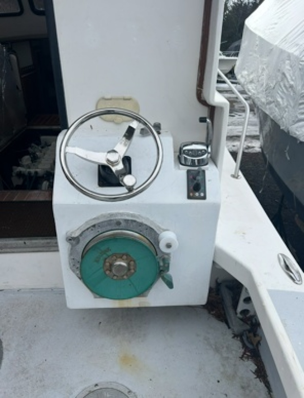 Eastern-JC Casco Bay 1998-REEL EASY Newburyport-Massachusetts-United States-Rear Helm Station-6039678