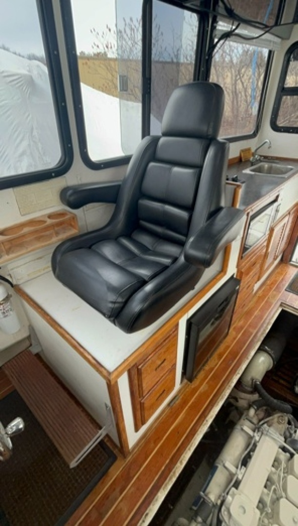 Eastern-JC Casco Bay 1998-REEL EASY Newburyport-Massachusetts-United States-Captains Chair-6039660 | Thumbnail