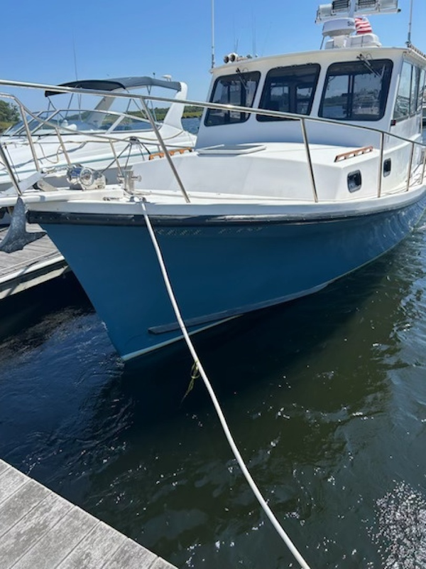 Eastern-JC Casco Bay 1998-REEL EASY Newburyport-Massachusetts-United States-Dock Side Bow Port-6039700