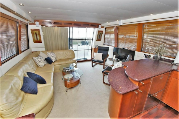 Carver-570 Voyager Pilothouse 2001 -Ruskin-Florida-United States-6039832