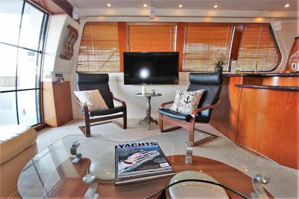 Carver-570 Voyager Pilothouse 2001 -Ruskin-Florida-United States-6039836
