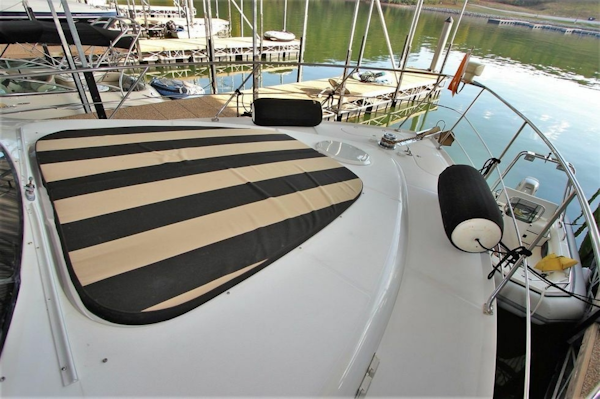 Carver-570 Voyager Pilothouse 2001 -Ruskin-Florida-United States-6039830