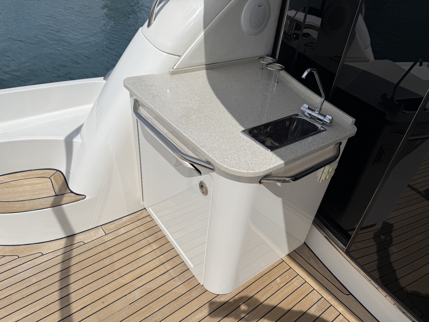 Sea Ray-60 Sundancer 2009-Rip Tide V Chicago-Illinois-United States-6187958 | Thumbnail