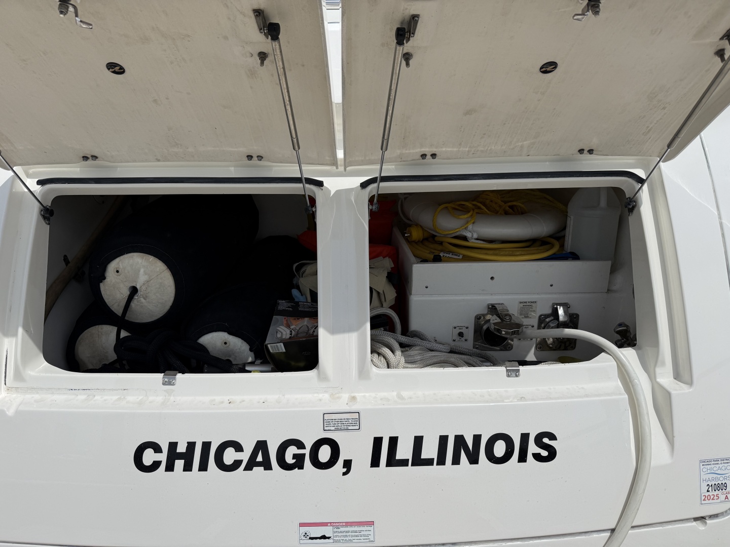 Sea Ray-60 Sundancer 2009-Rip Tide V Chicago-Illinois-United States-6187981 | Thumbnail