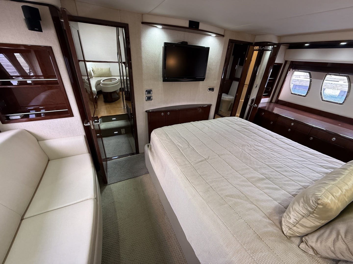 Sea Ray-60 Sundancer 2009-Rip Tide V Chicago-Illinois-United States-6188018 | Thumbnail