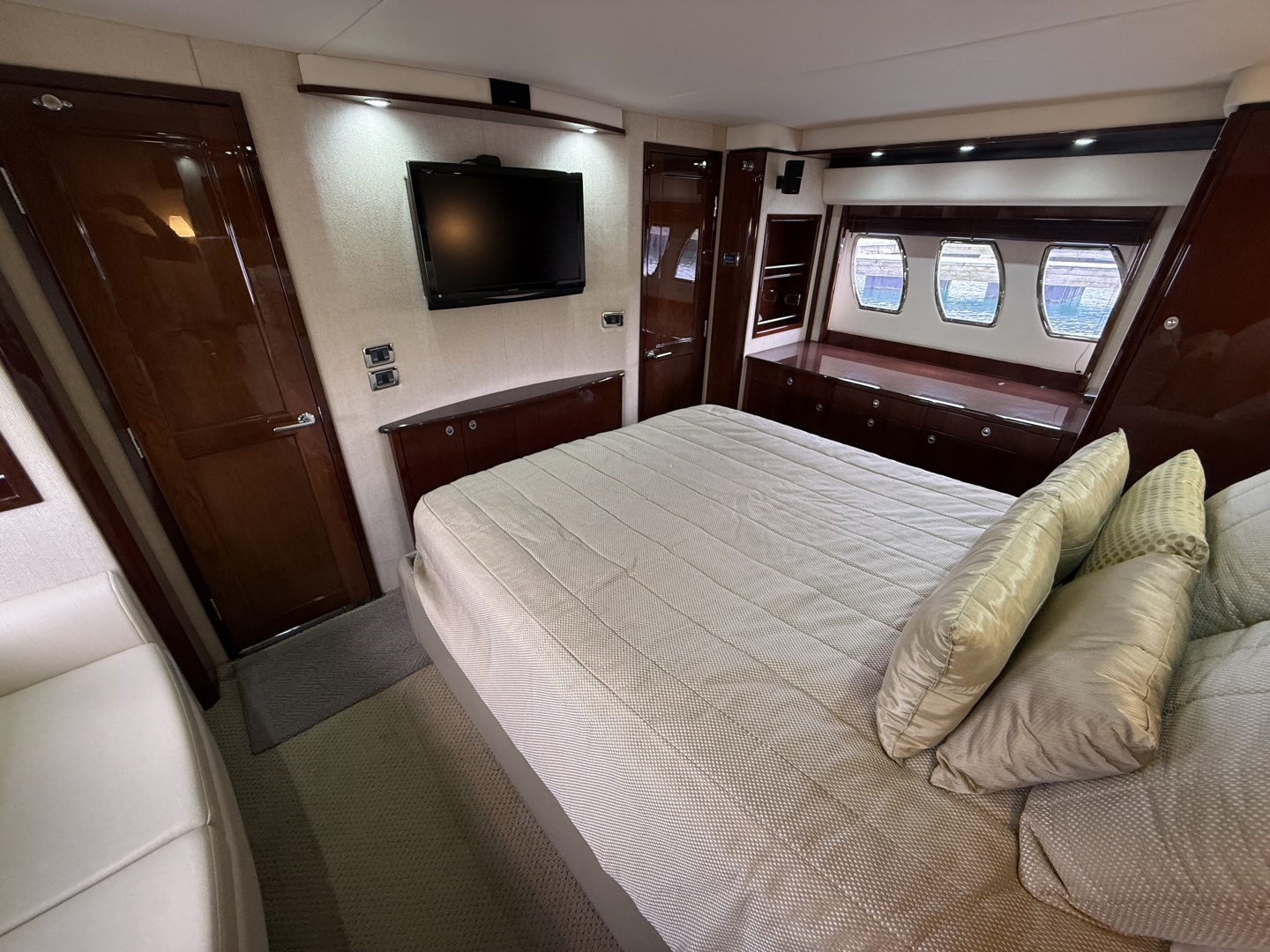 Sea Ray-60 Sundancer 2009-Rip Tide V Chicago-Illinois-United States-6188016 | Thumbnail