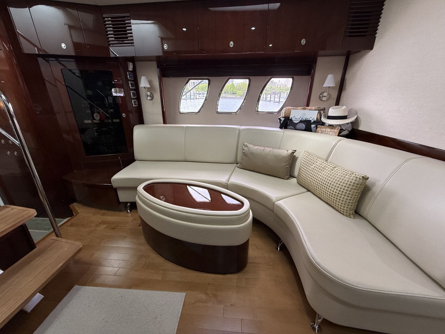 Sea Ray-60 Sundancer 2009-Rip Tide V Chicago-Illinois-United States-6188027 | Thumbnail