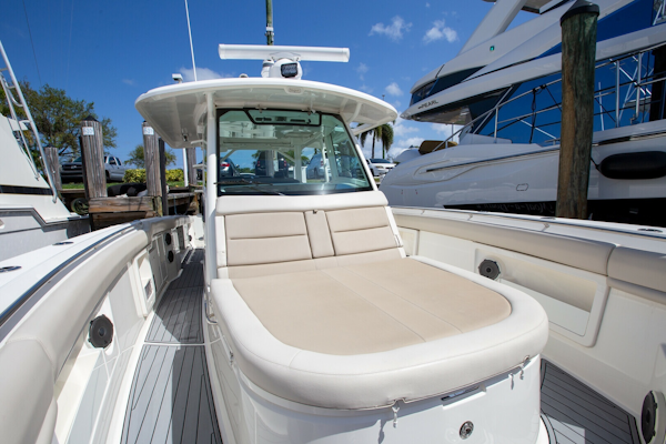 Boston Whaler-380 Outrage 2019-Moat-A-Boatin Dania Beach-Florida-United States-6039867