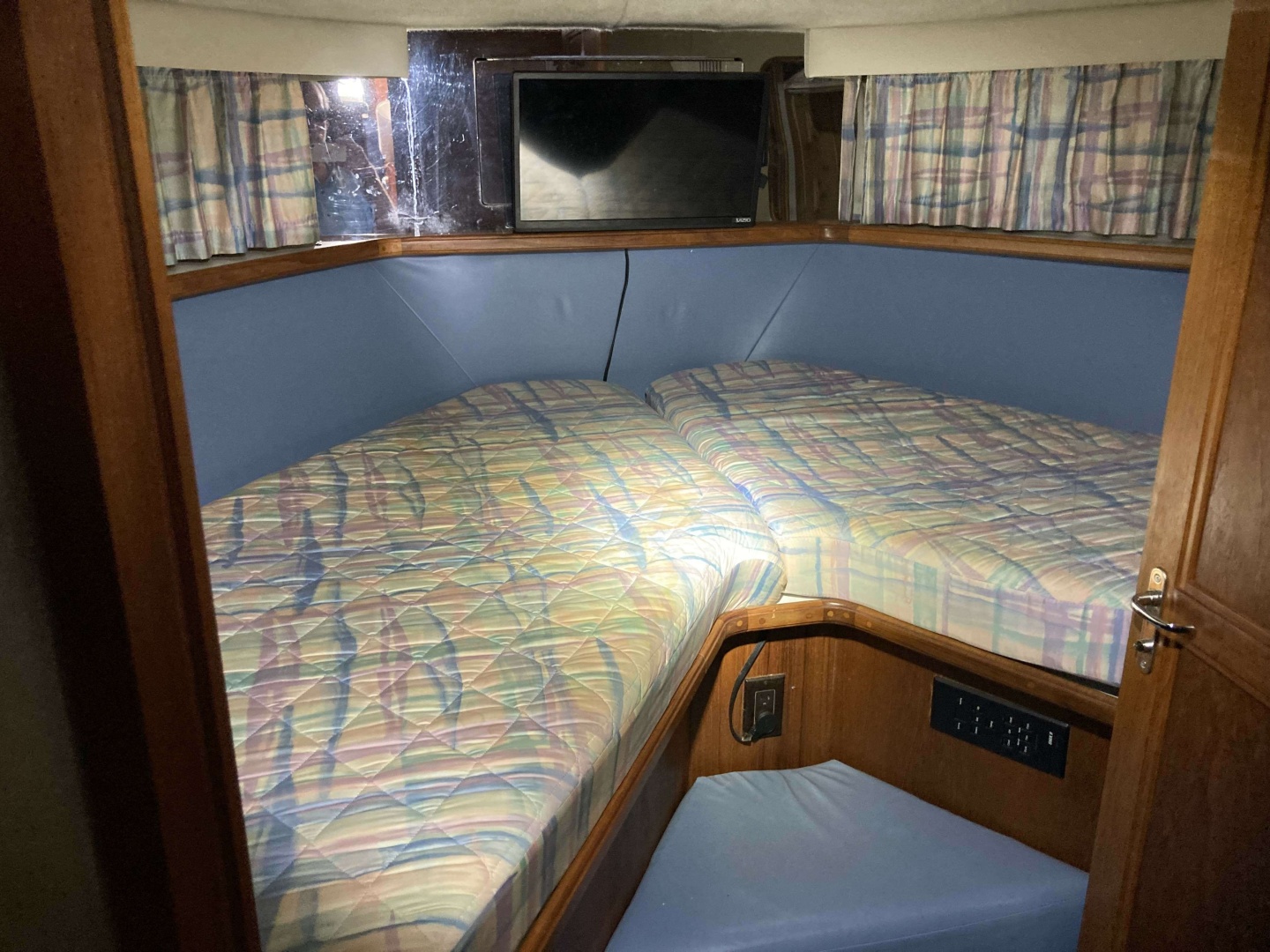 Carver-3807 1989-Lady J Port Charlotte-Florida-United States-6042484 | Thumbnail
