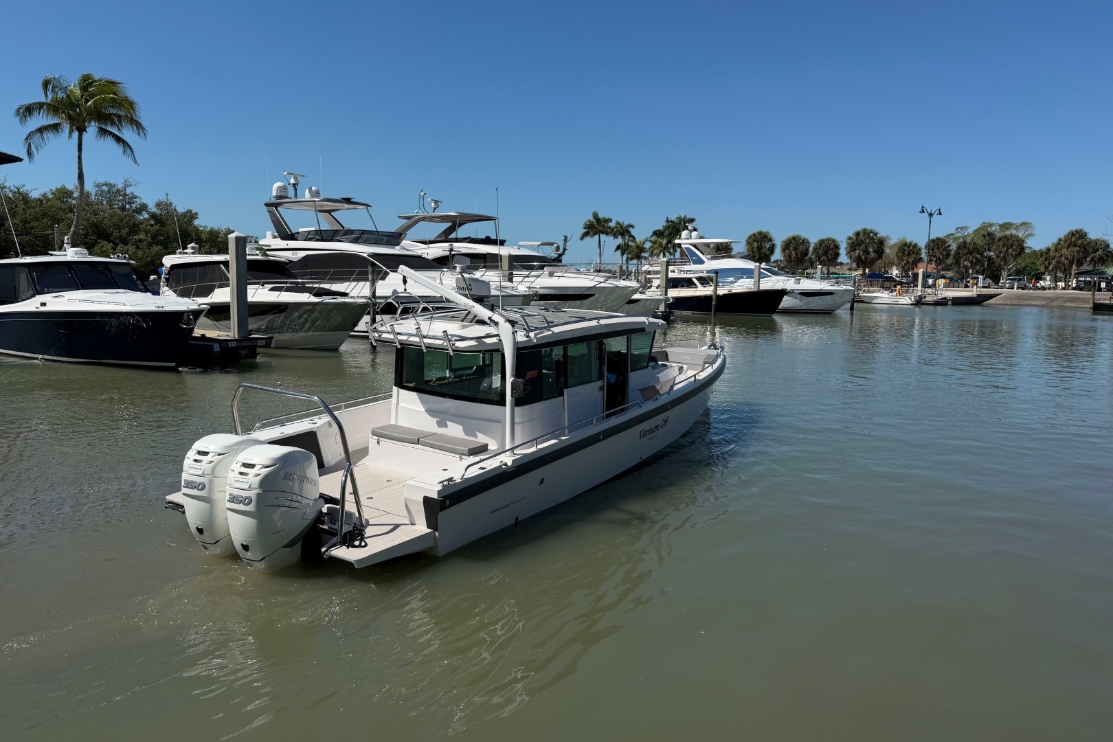 Axopar-37 Cabin 2018-Venture Off Naples-Florida-United States-6041133 | Thumbnail