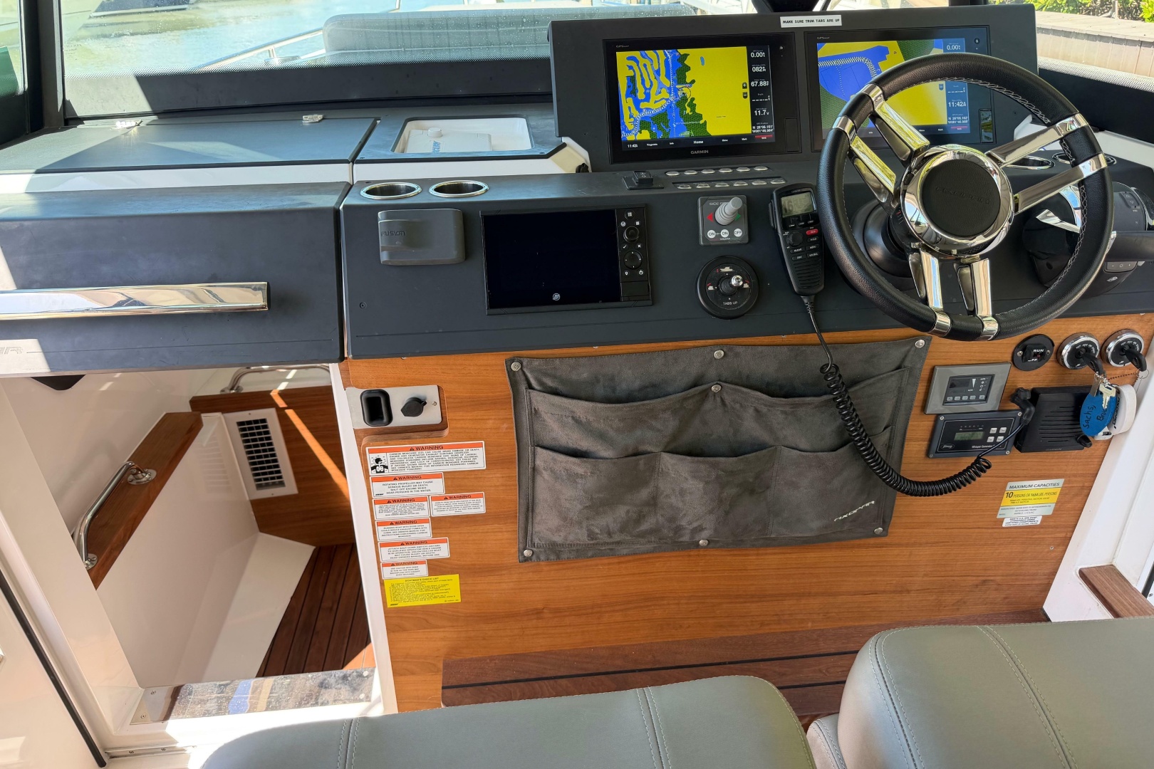 Axopar-37 Cabin 2018-Venture Off Naples-Florida-United States-6041141 | Thumbnail