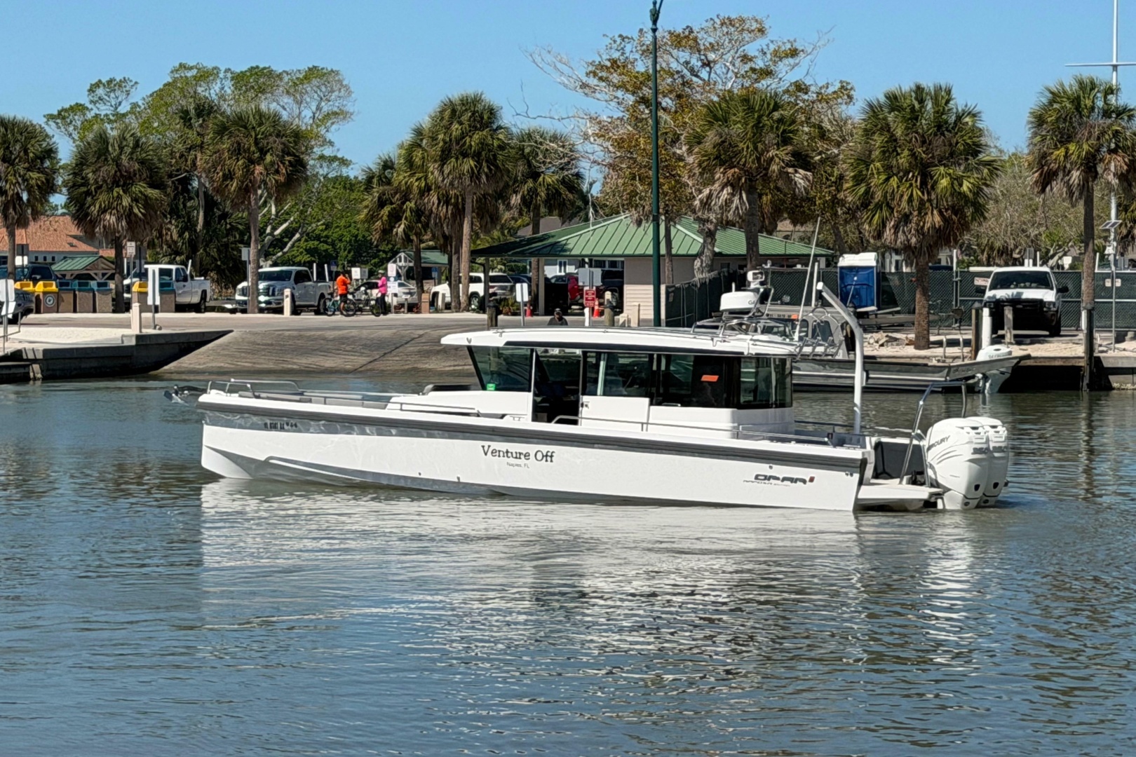Axopar-37 Cabin 2018-Venture Off Naples-Florida-United States-6041129 | Thumbnail