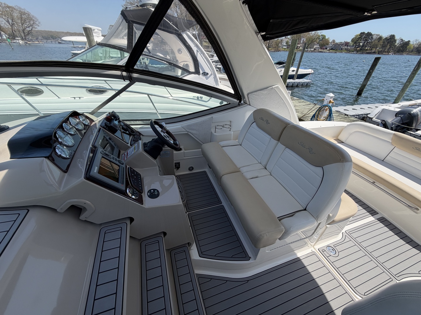 Sea Ray-330 Sundancer 2008 -Niantic-Connecticut-United States-6077198 | Thumbnail