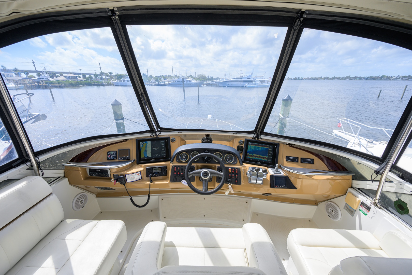 Carver-444 2003-Great Adventure Stuart-Florida-United States-Carver 444  Great Adventure-6042149 | Thumbnail