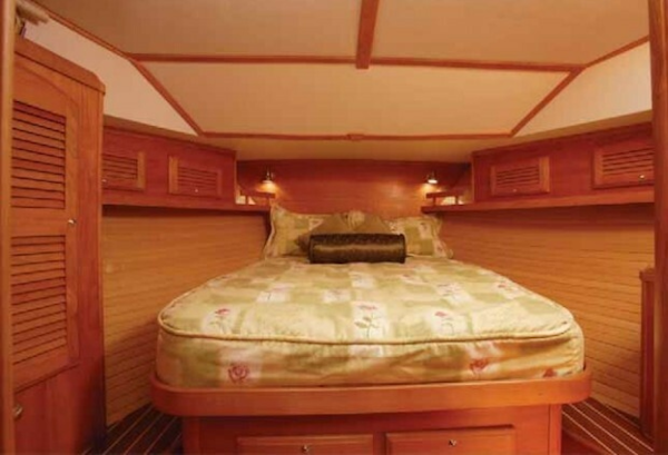 Sabre-38 Hardtop Express 2007-Cora Aransas Pass-Texas-United States-Stock image Berth-6042391