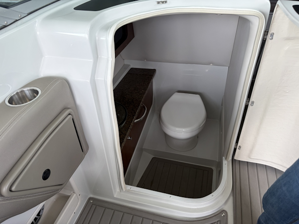 Crownline-Eclipse E30 2018 -LOUDON-Tennessee-United States-6065661