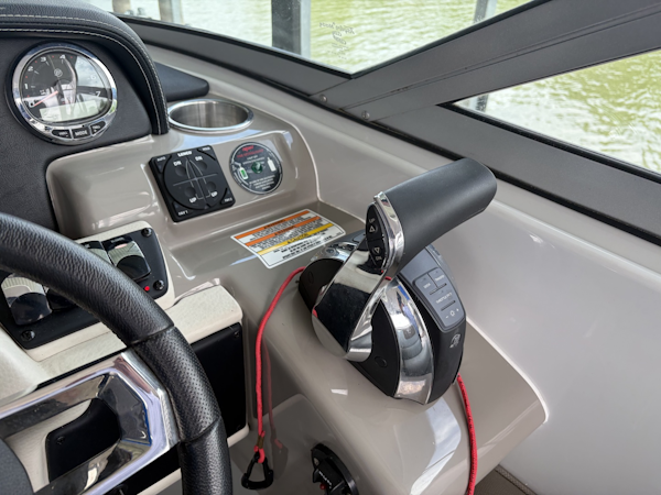 Crownline-Eclipse E30 2018 -LOUDON-Tennessee-United States-6065682