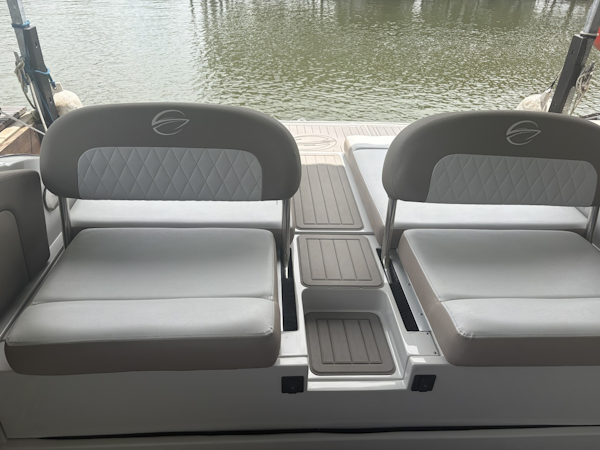 Crownline-Eclipse E30 2018 -LOUDON-Tennessee-United States-6065694