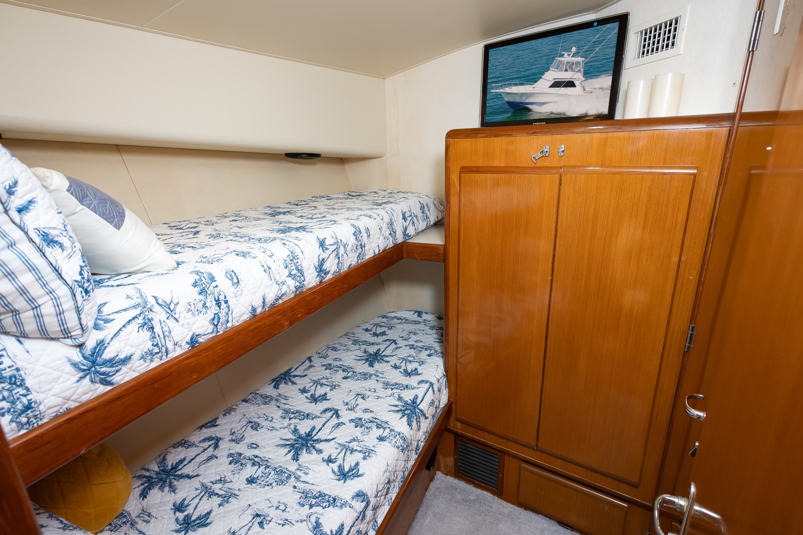 Viking-47 Convertible 1998-Jinky Jane Virginia Beach-Virginia-United States-47 Viking 1998 Stephen 41-6056833 | Thumbnail