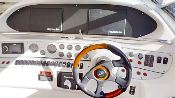 Sunseeker-Predator 63 1999 -Tortola-Virgin Islands (British)-Helm-6043364