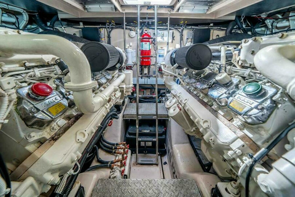 Sea Ray-610 Sundancer 2012-RECON ROYALE Grand Rivers-Kentucky-United States-Engine room-6044627