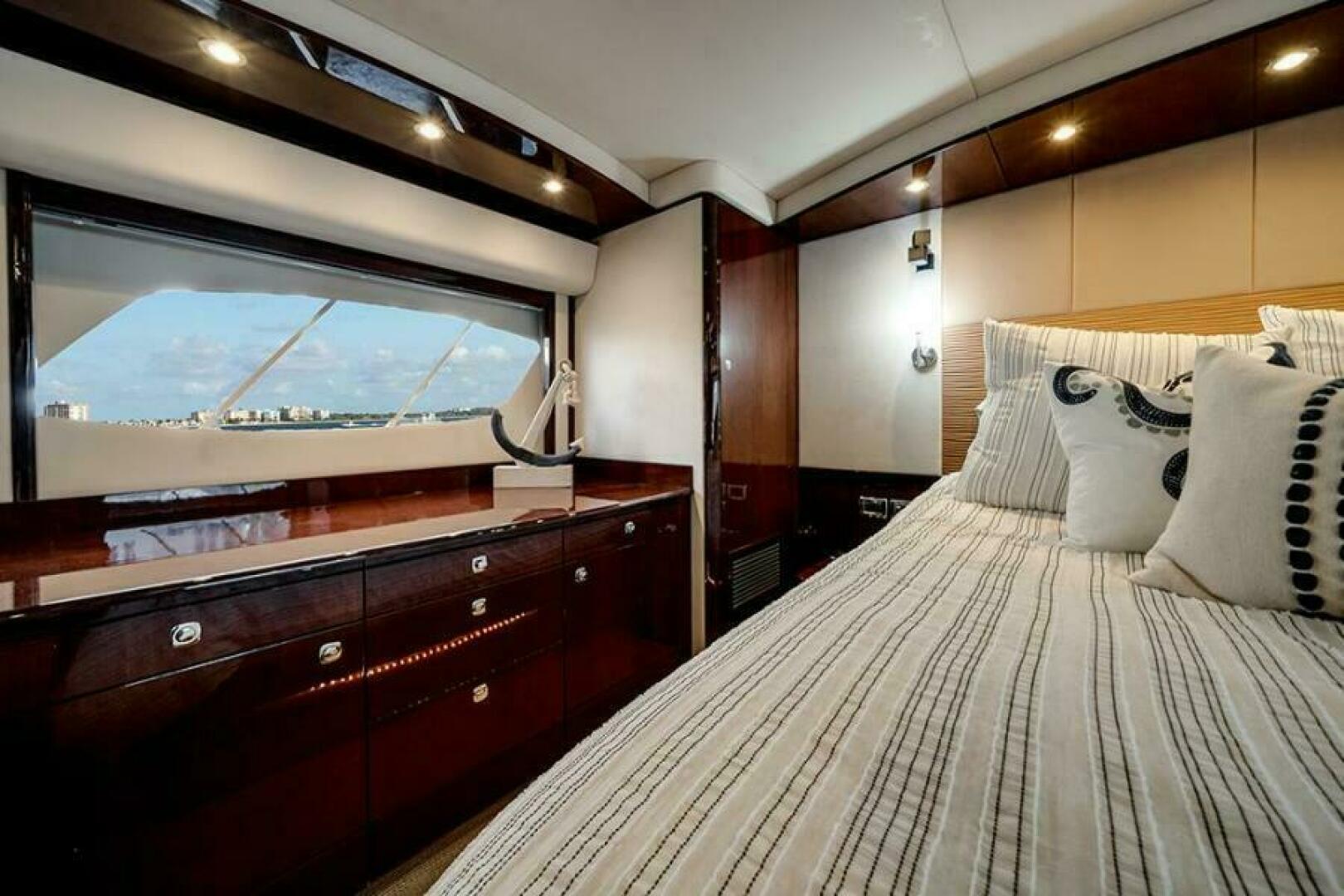 Sea Ray-610 Sundancer 2012-RECON ROYALE Grand Rivers-Kentucky-United States-Storage in the master stateroom-6044618 | Thumbnail