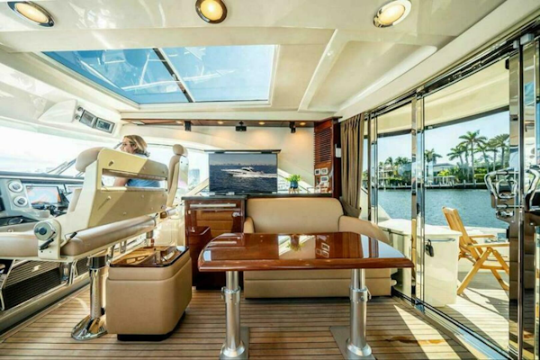 Sea Ray-610 Sundancer 2012-RECON ROYALE Grand Rivers-Kentucky-United States-Stbd upper salon-6044600