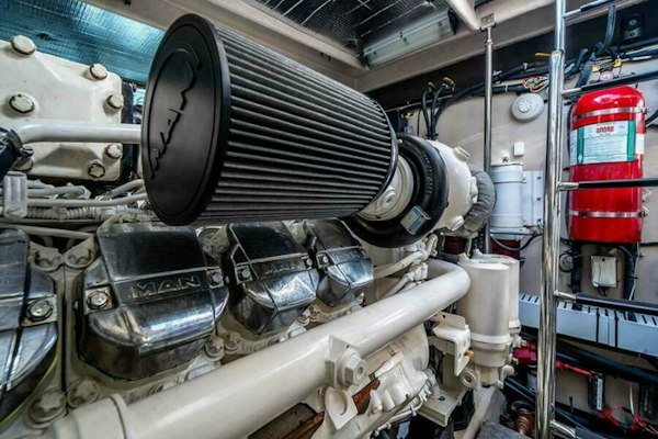 Sea Ray-610 Sundancer 2012-RECON ROYALE Grand Rivers-Kentucky-United States-Engine room-6044737
