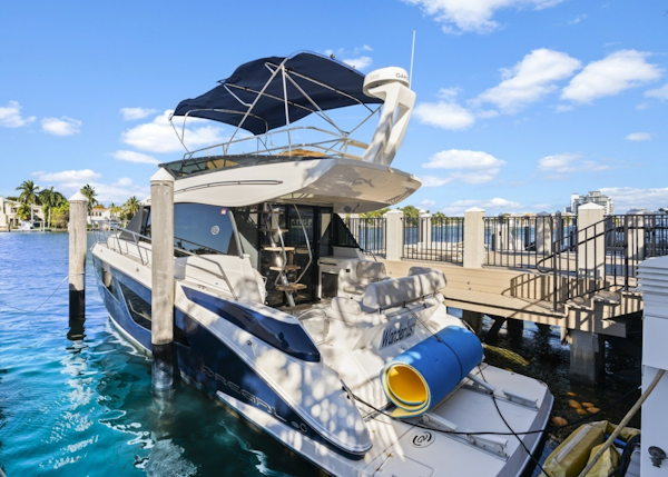 Regal-42 Fly 2020-Wanderlust Fort Lauderdale-Florida-United States-6045317