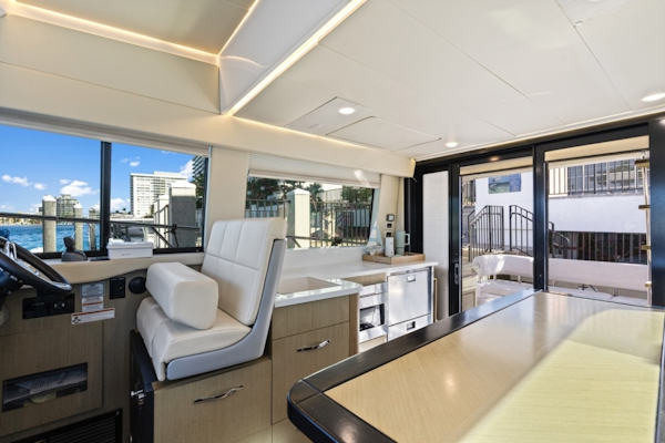 Regal-42 Fly 2020-Wanderlust Fort Lauderdale-Florida-United States-6045333