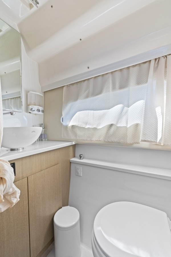 Regal-42 Fly 2020-Wanderlust Fort Lauderdale-Florida-United States-6045343