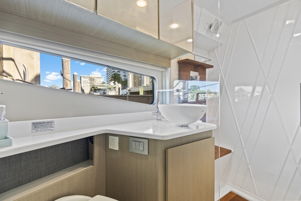 Regal-42 Fly 2020-Wanderlust Fort Lauderdale-Florida-United States-6045336