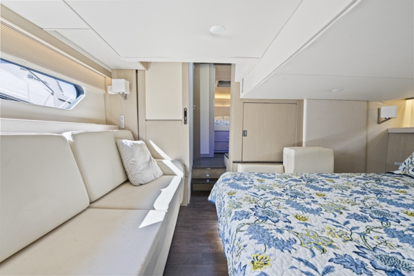 Regal-42 Fly 2020-Wanderlust Fort Lauderdale-Florida-United States-6045342