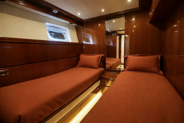 Falcon-Falcon 102 Flybridge 2005-NORTHSTAR I Panama-6056086
