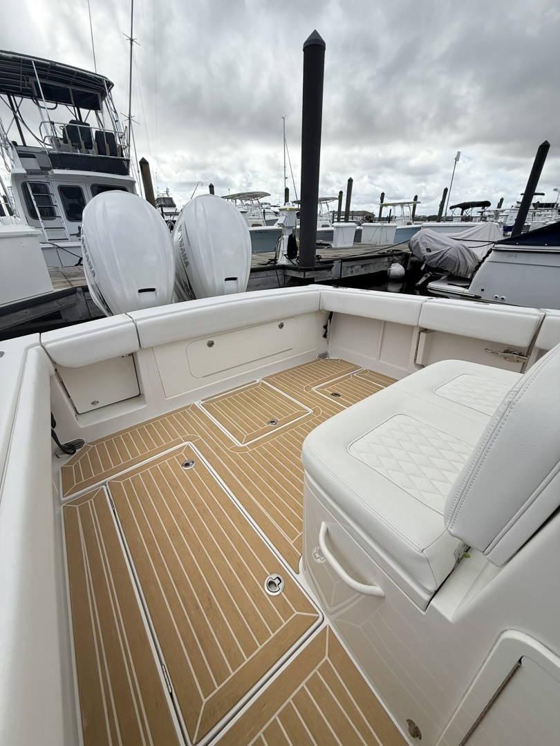 Jupiter-38HFS 2020-PLAYPEN Stuart-Florida-United States-Jupiter 38  PLAYPEN  Cockpit-6045812 | Thumbnail