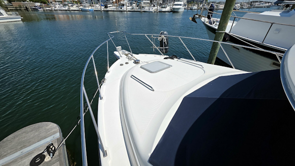Bayliner-4087 CPMY 1999-Gallivanting Norfolk-Virginia-United States-Fore Deck Starboard Forward-6048237