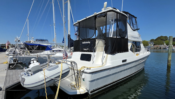 Bayliner-4087 CPMY 1999-Gallivanting Norfolk-Virginia-United States-Starboard Stern Profile-6048186
